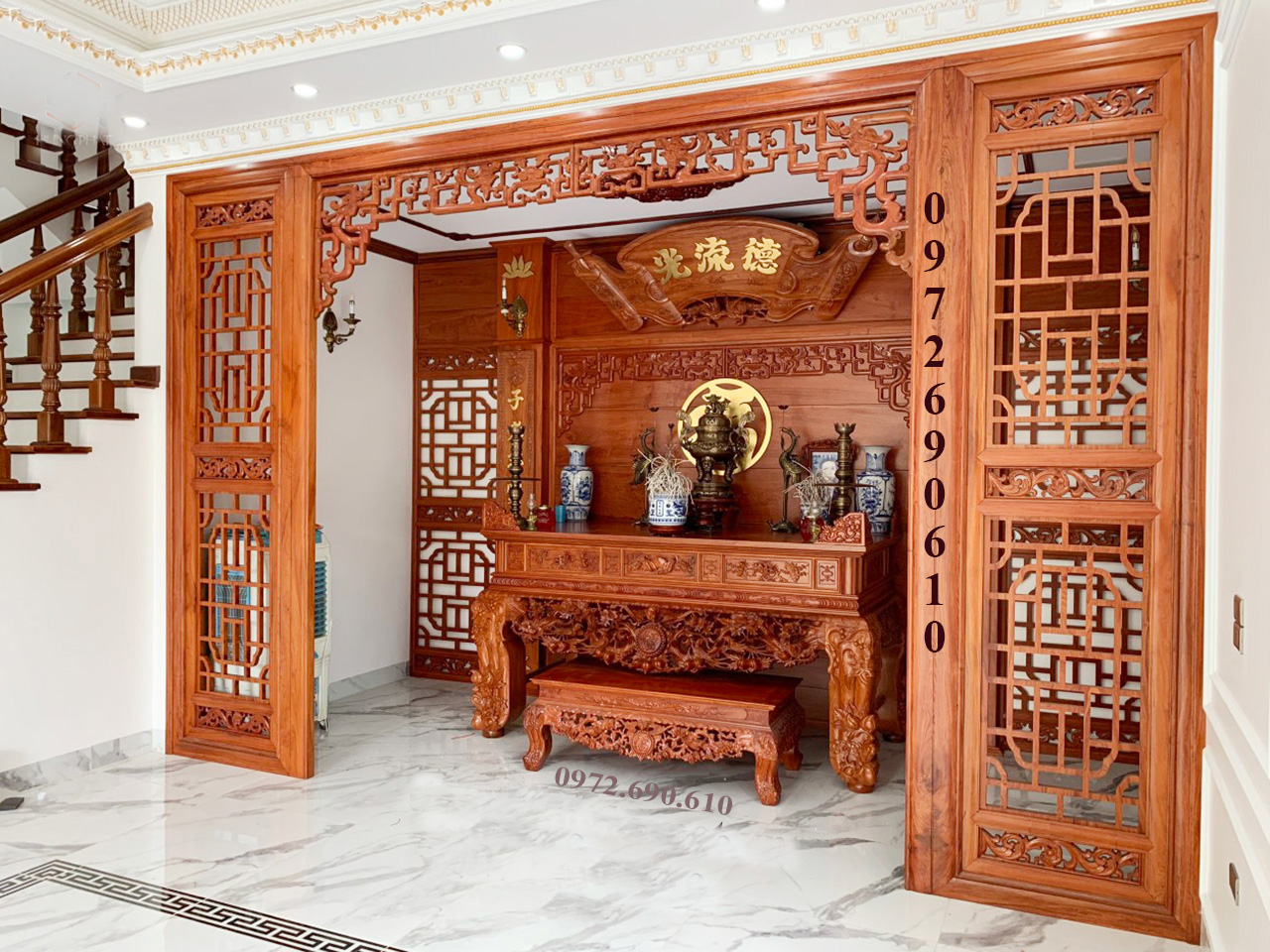 Vách Ngăn Phòng Thờ